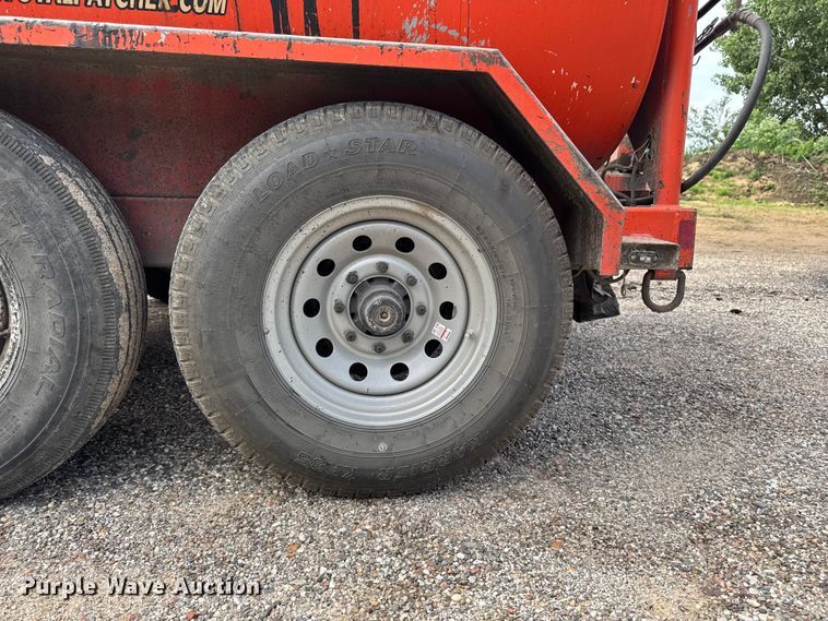 image for item DV2020 2007 Total Patch T7500 pothole patcher
