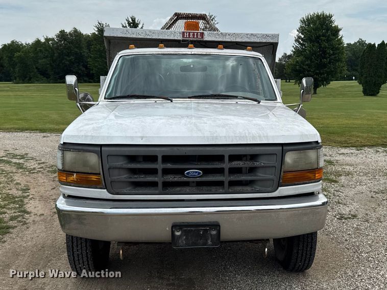 image for item DV2022 1996 Ford F450 Super Duty dump truck