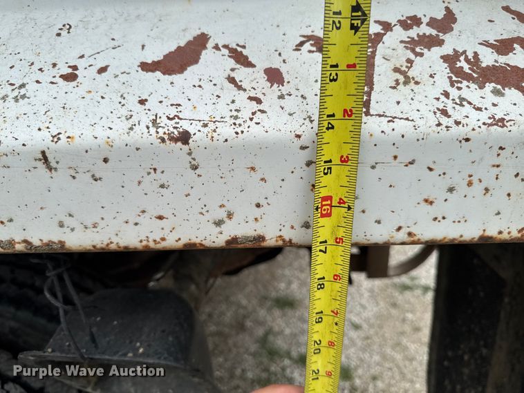 image for item DV2022 1996 Ford F450 Super Duty dump truck