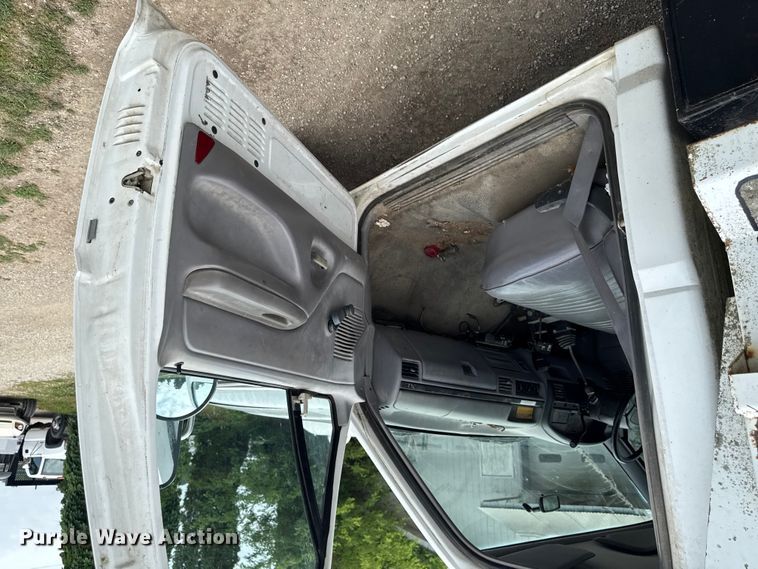 image for item DV2022 1996 Ford F450 Super Duty dump truck
