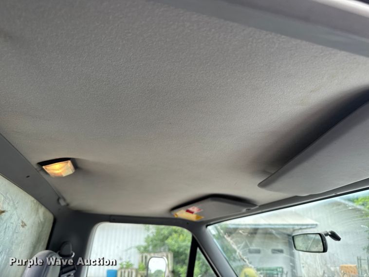 image for item DV2022 1996 Ford F450 Super Duty dump truck