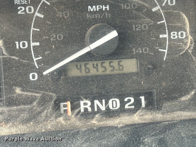 image for item DV2022 1996 Ford F450 Super Duty dump truck