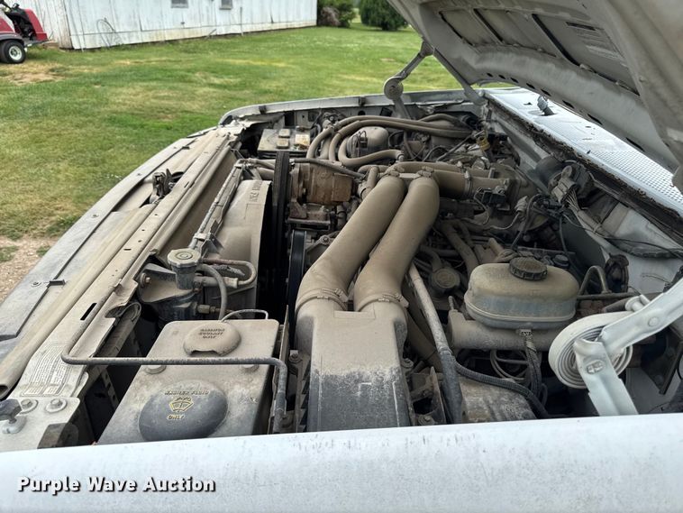 image for item DV2022 1996 Ford F450 Super Duty dump truck