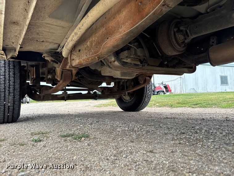 image for item DV2022 1996 Ford F450 Super Duty dump truck