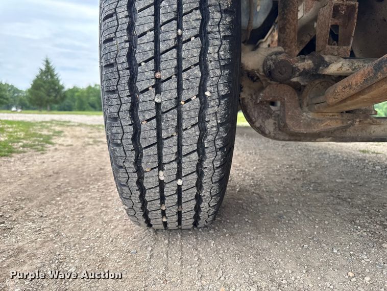 image for item DV2022 1996 Ford F450 Super Duty dump truck