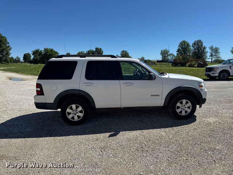 image for item DV2037 2007 Ford Explorer SUV