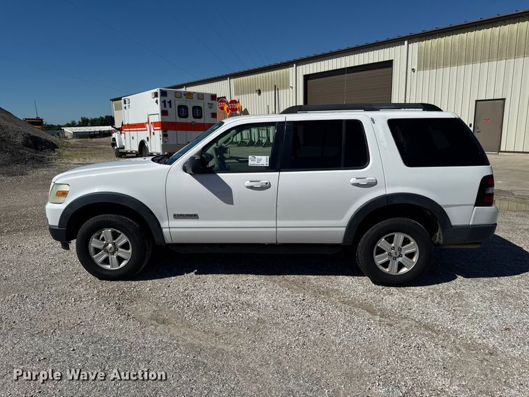 image for item DV2037 2007 Ford Explorer SUV