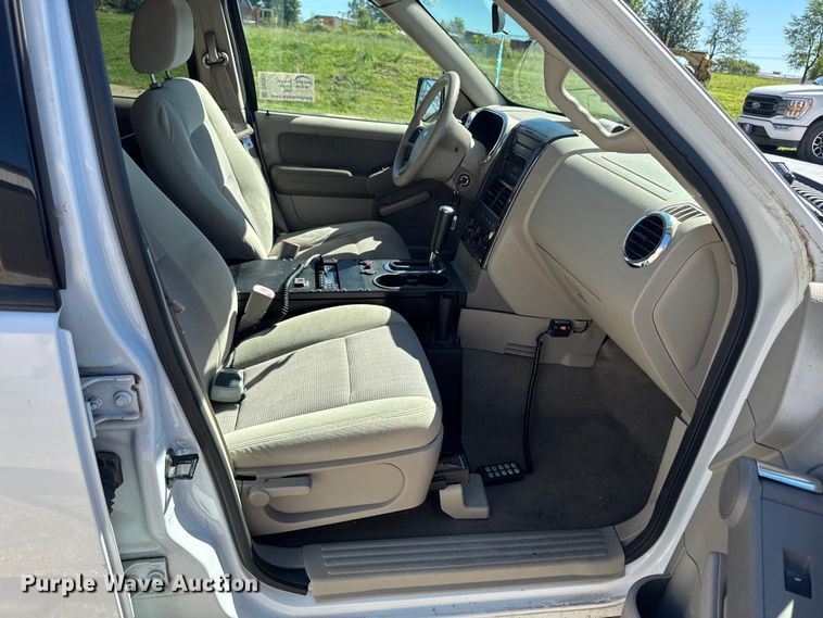 image for item DV2037 2007 Ford Explorer SUV