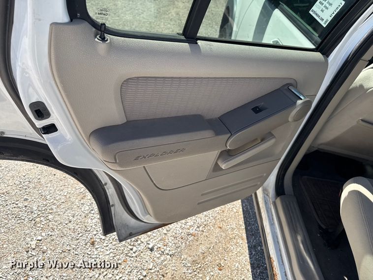 image for item DV2037 2007 Ford Explorer SUV
