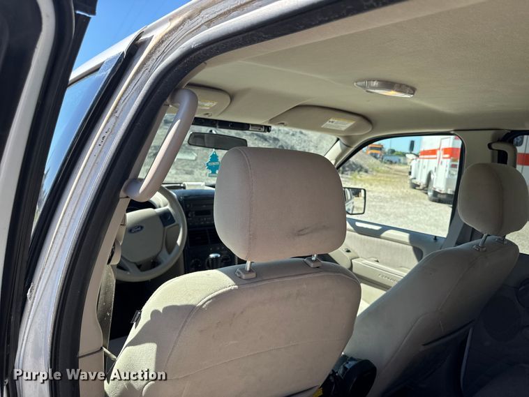 image for item DV2037 2007 Ford Explorer SUV