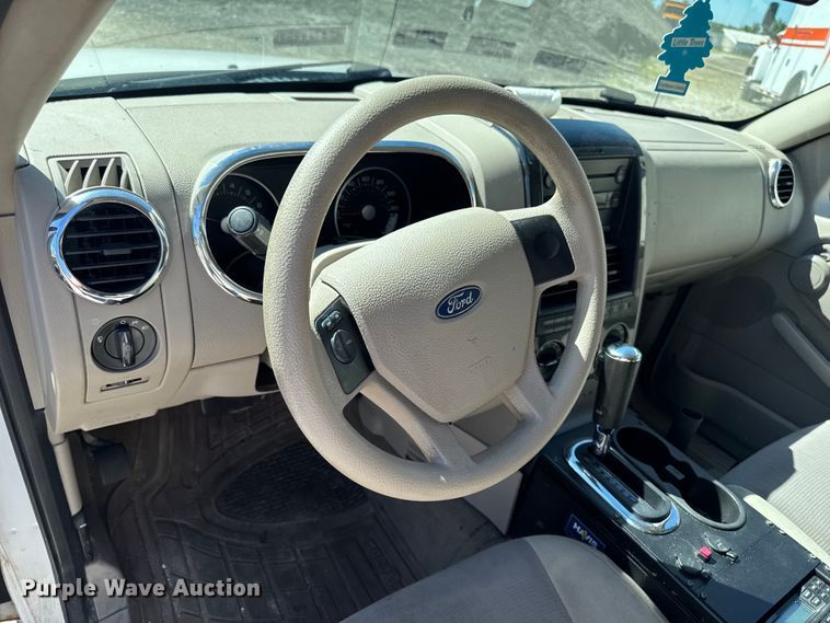 image for item DV2037 2007 Ford Explorer SUV