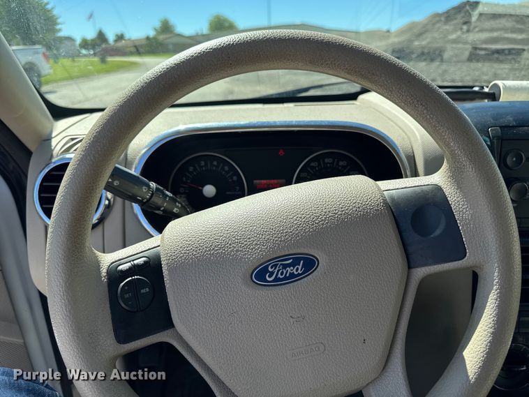 image for item DV2037 2007 Ford Explorer SUV