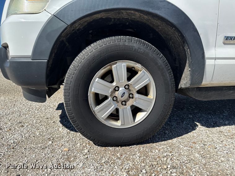 image for item DV2037 2007 Ford Explorer SUV