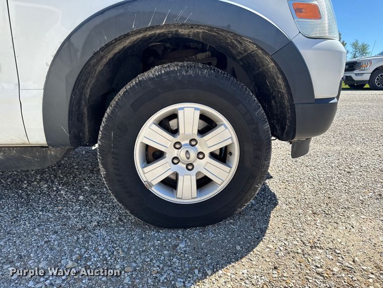 image for item DV2037 2007 Ford Explorer SUV