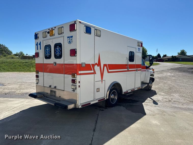 image for item DV2038 2008 GMC C4500 ambulance