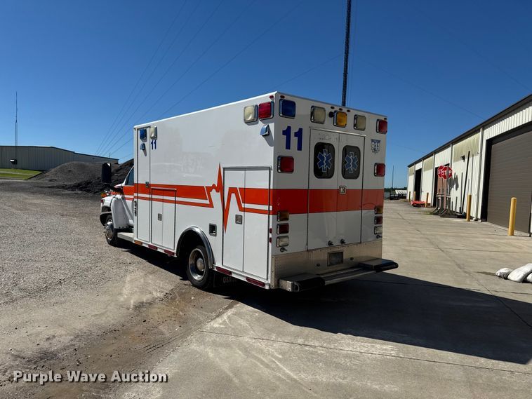 image for item DV2038 2008 GMC C4500 ambulance