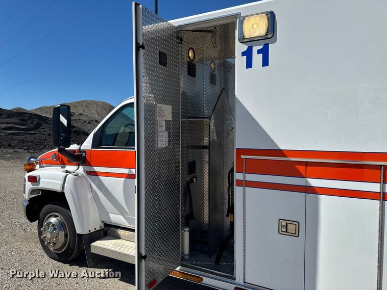 image for item DV2038 2008 GMC C4500 ambulance