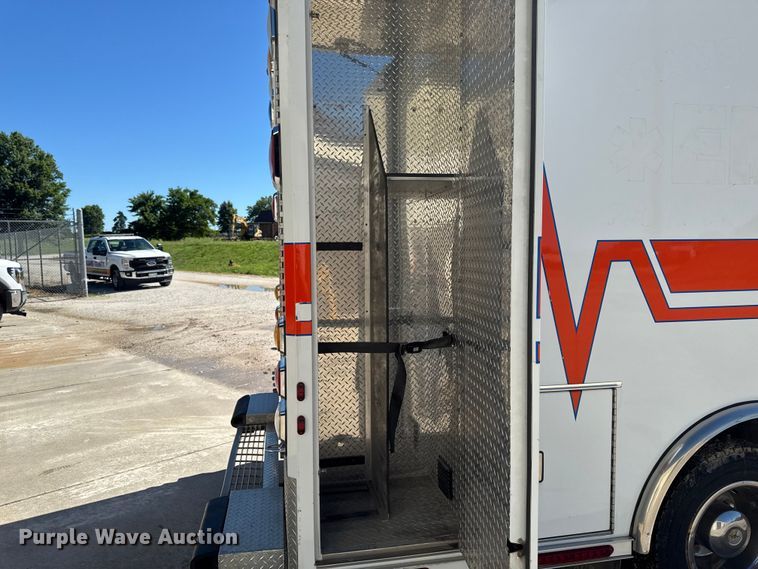 image for item DV2038 2008 GMC C4500 ambulance