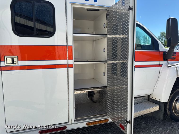 image for item DV2038 2008 GMC C4500 ambulance