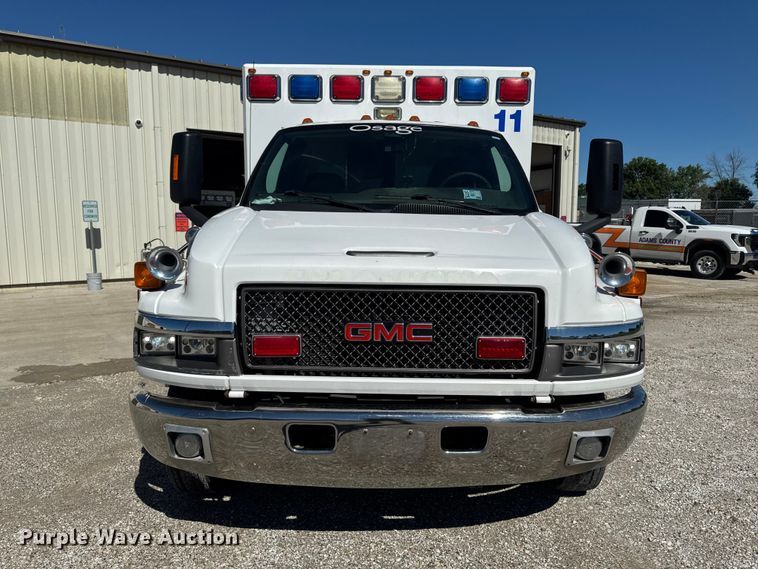 image for item DV2038 2008 GMC C4500 ambulance