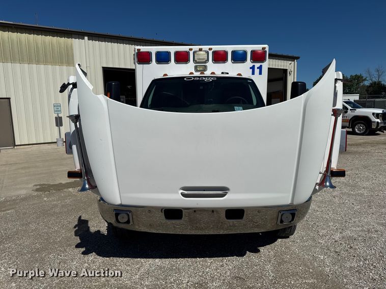 image for item DV2038 2008 GMC C4500 ambulance