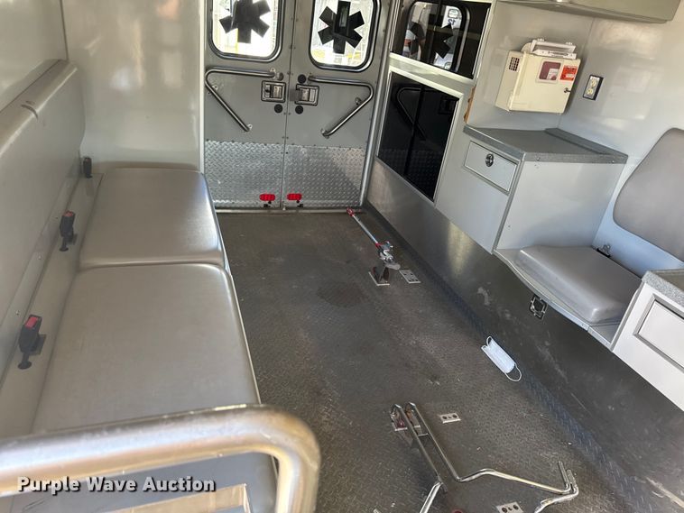 image for item DV2038 2008 GMC C4500 ambulance