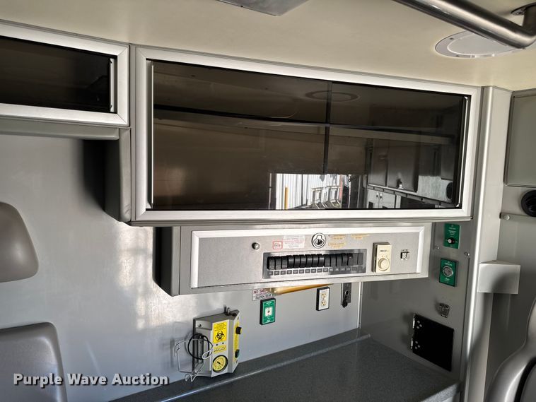 image for item DV2038 2008 GMC C4500 ambulance