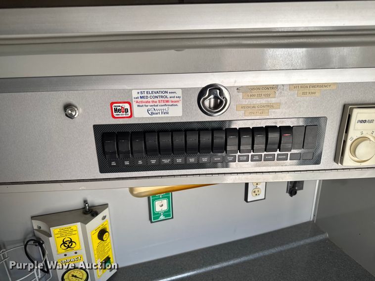 image for item DV2038 2008 GMC C4500 ambulance