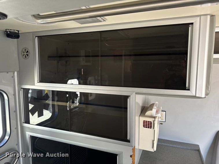 image for item DV2038 2008 GMC C4500 ambulance