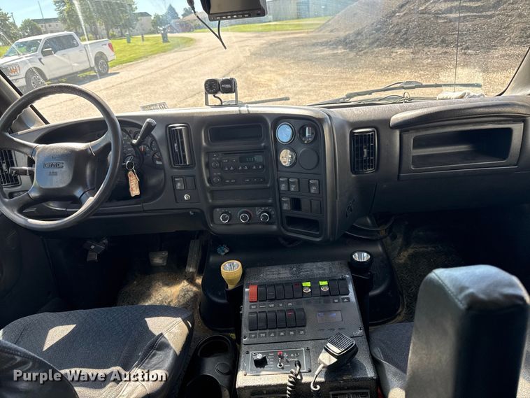 image for item DV2038 2008 GMC C4500 ambulance