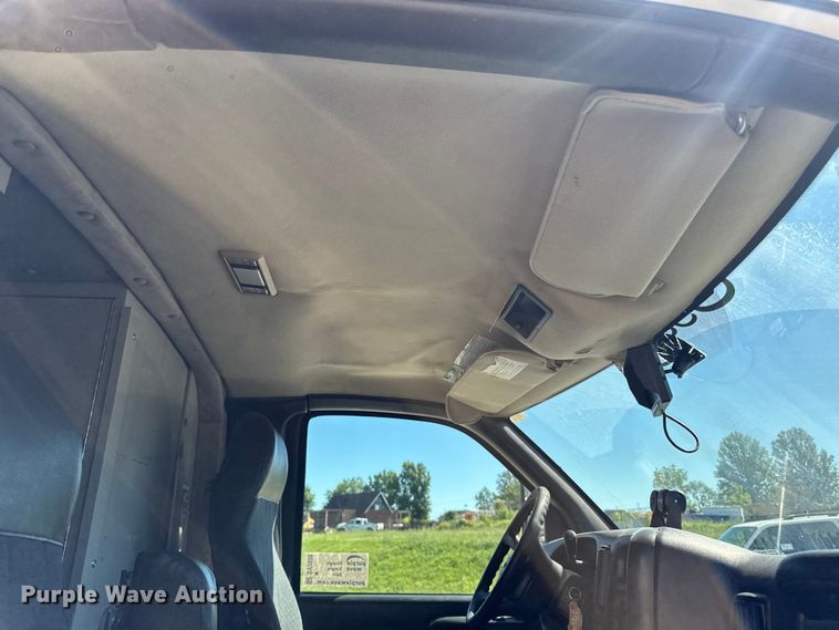 image for item DV2038 2008 GMC C4500 ambulance