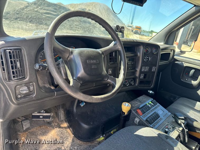 image for item DV2038 2008 GMC C4500 ambulance