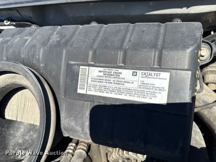 image for item DV2038 2008 GMC C4500 ambulance