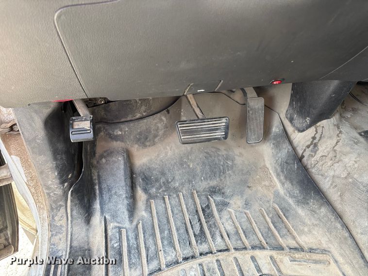 image for item DV4354 2015 GMC Sierra 3500HD dump flatbed pickup truck