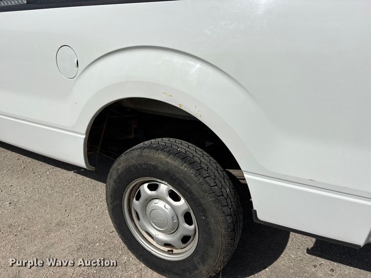 image for item DV4355 2013 Ford F150 XL pickup truck