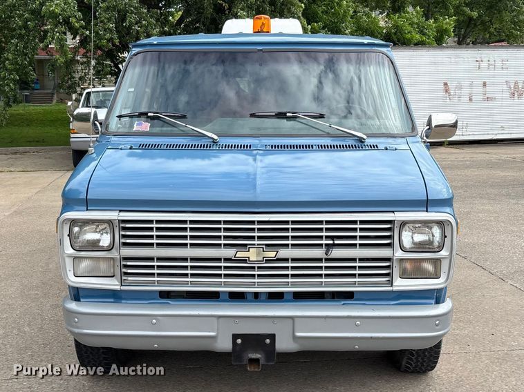 image for item DV4414 1983 Chevrolet G10 sewer camera van