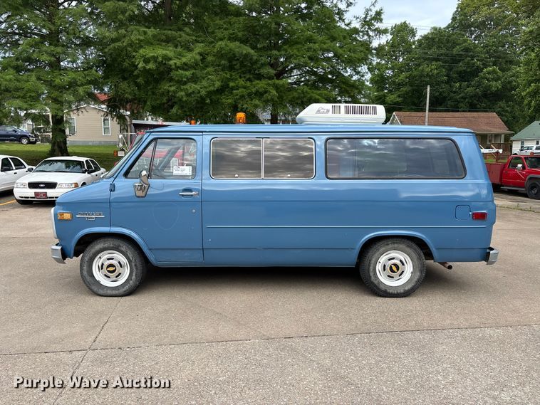 image for item DV4414 1983 Chevrolet G10 sewer camera van