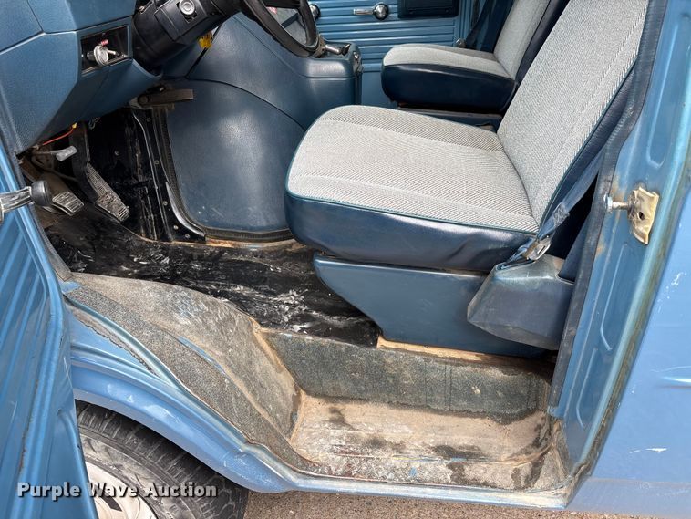 image for item DV4414 1983 Chevrolet G10 sewer camera van