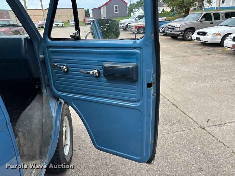 image for item DV4414 1983 Chevrolet G10 sewer camera van