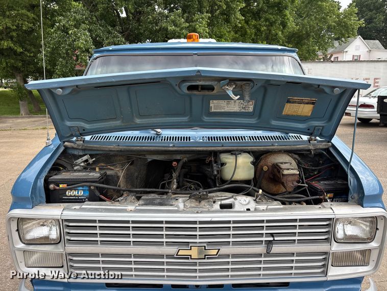 image for item DV4414 1983 Chevrolet G10 sewer camera van