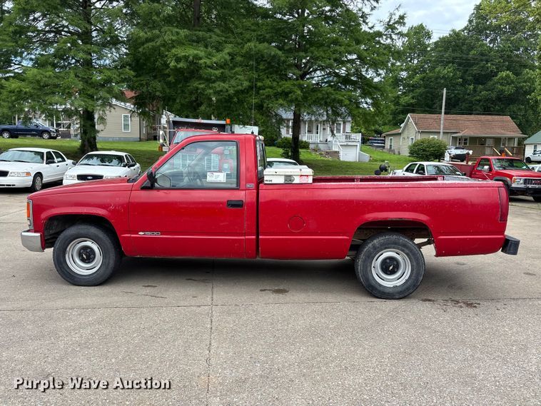 image for item DV4415 1990 Chevrolet C1500 pickup truck