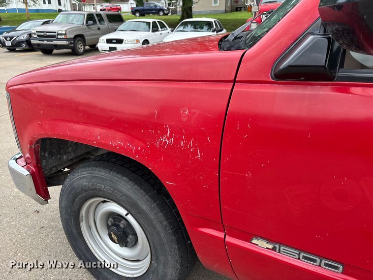 image for item DV4415 1990 Chevrolet C1500 pickup truck