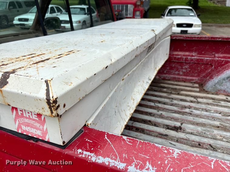 image for item DV4415 1990 Chevrolet C1500 pickup truck