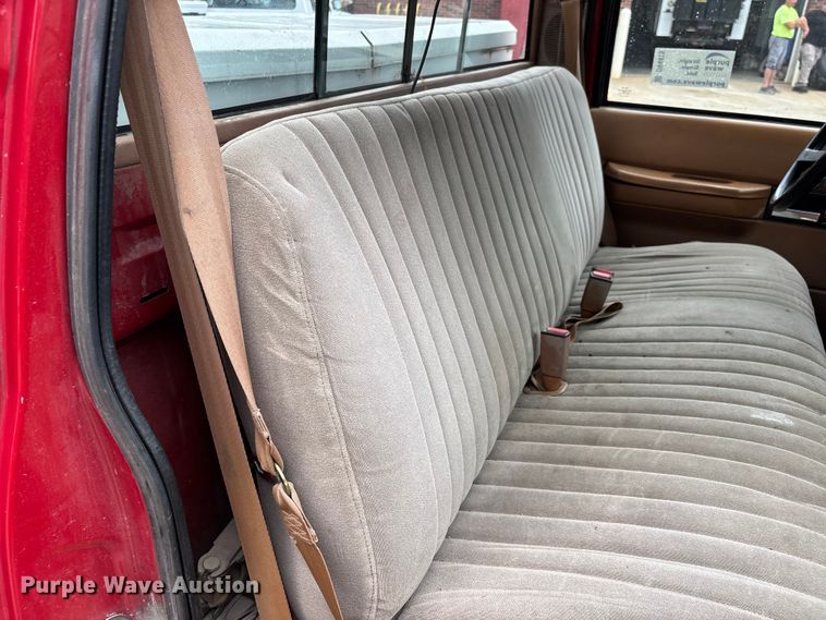 image for item DV4415 1990 Chevrolet C1500 pickup truck