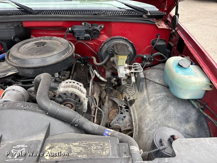 image for item DV4415 1990 Chevrolet C1500 pickup truck