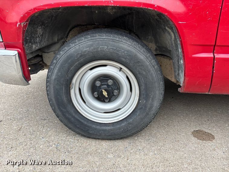 image for item DV4415 1990 Chevrolet C1500 pickup truck