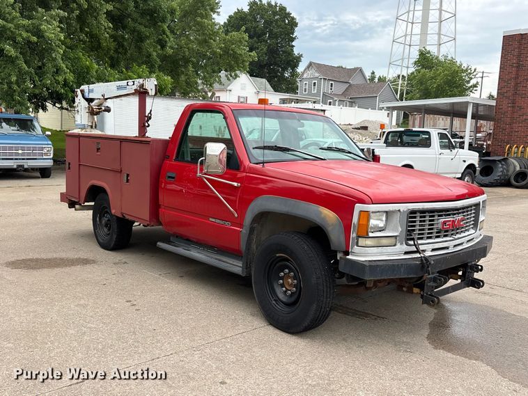 image for item DV4416 1995 GMC K2500 utility bed pickup truck