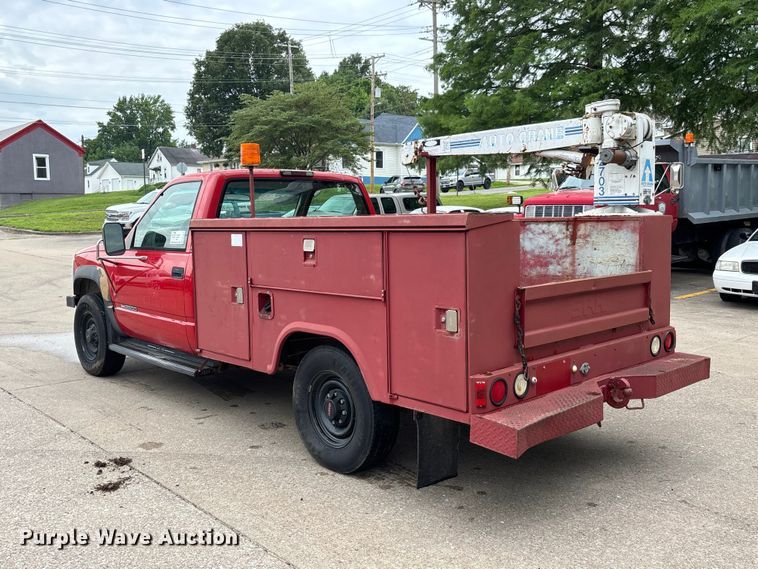 image for item DV4416 1995 GMC K2500 utility bed pickup truck
