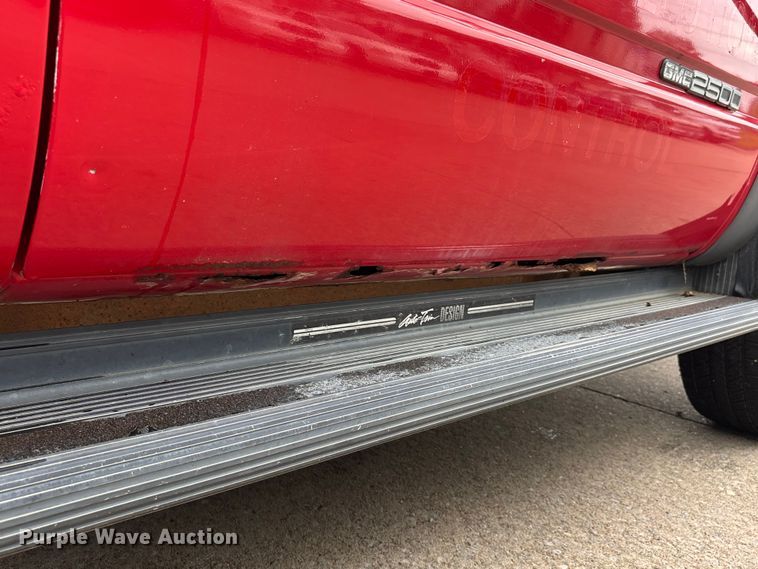 image for item DV4416 1995 GMC K2500 utility bed pickup truck