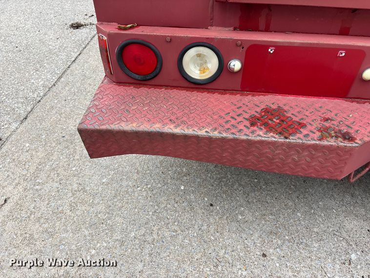 image for item DV4416 1995 GMC K2500 utility bed pickup truck